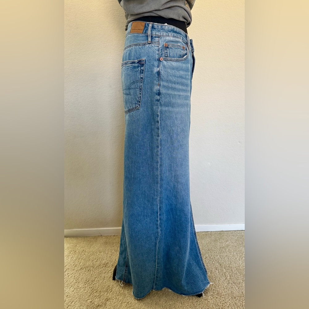American Eagle Outfitters Blue denim skirt - Picture 3 of 13